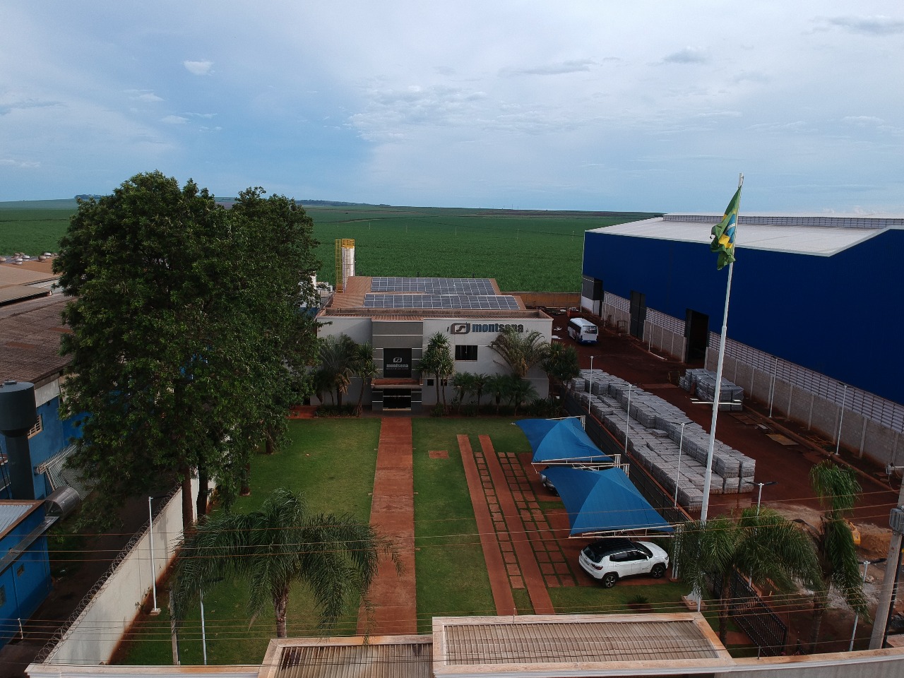 WhatsApp Image 2025-06-18 at 12.52.13 (1)